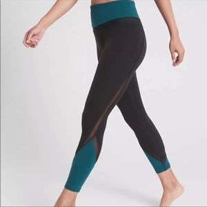 Athleta Elevation 7/8 leggings in teal w mesh detail
